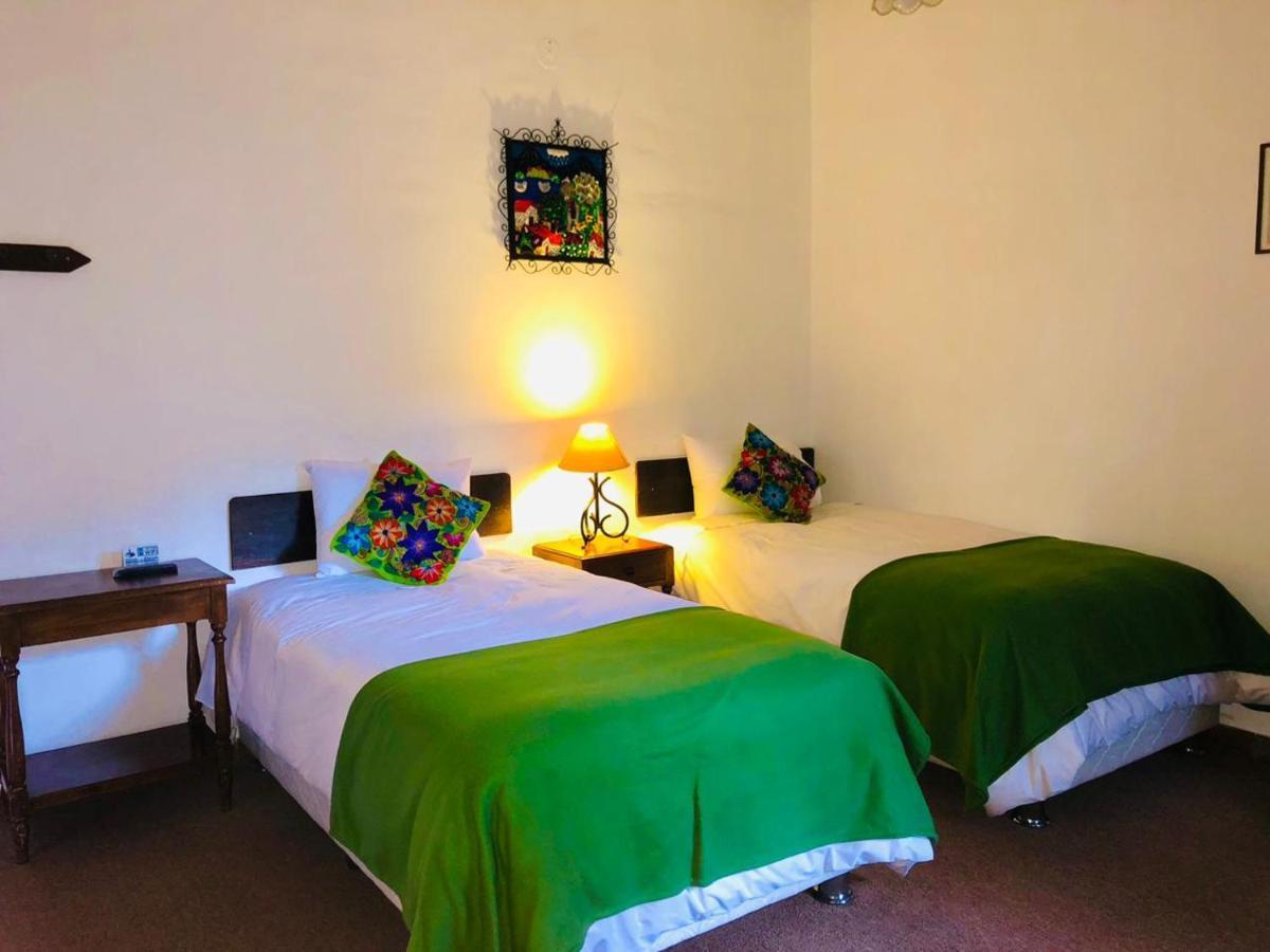Hotel El Patio De Monterrey Уарас Екстериор снимка