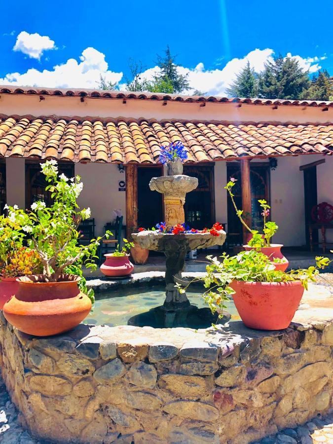 Hotel El Patio De Monterrey Уарас Екстериор снимка