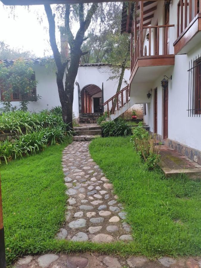 Hotel El Patio De Monterrey Уарас Екстериор снимка
