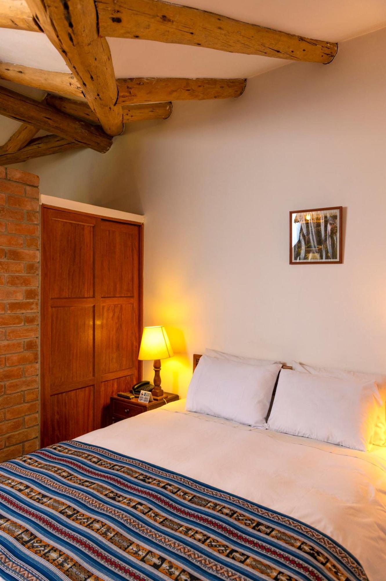 Hotel El Patio De Monterrey Уарас Екстериор снимка