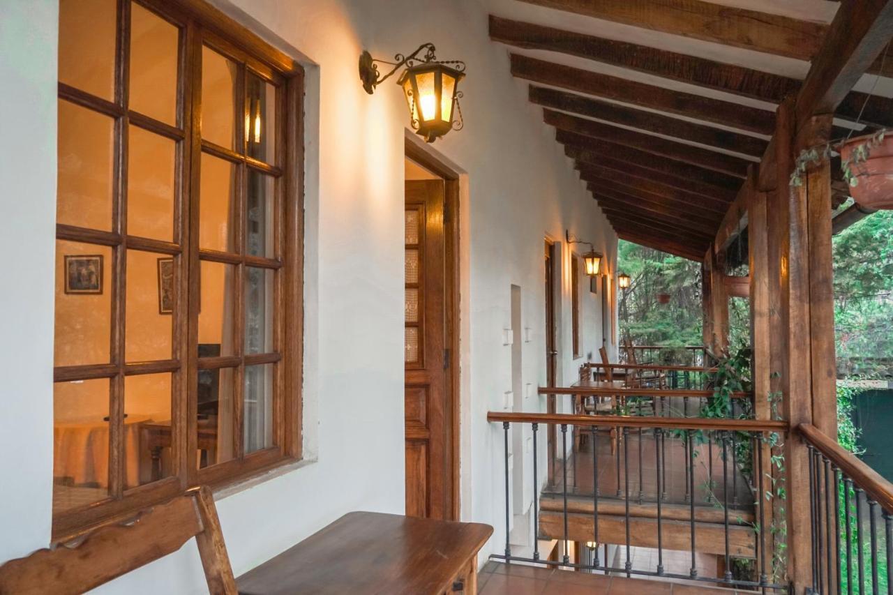 Hotel El Patio De Monterrey Уарас Екстериор снимка
